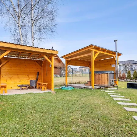 Lesto Βίλα Velka Lomnica